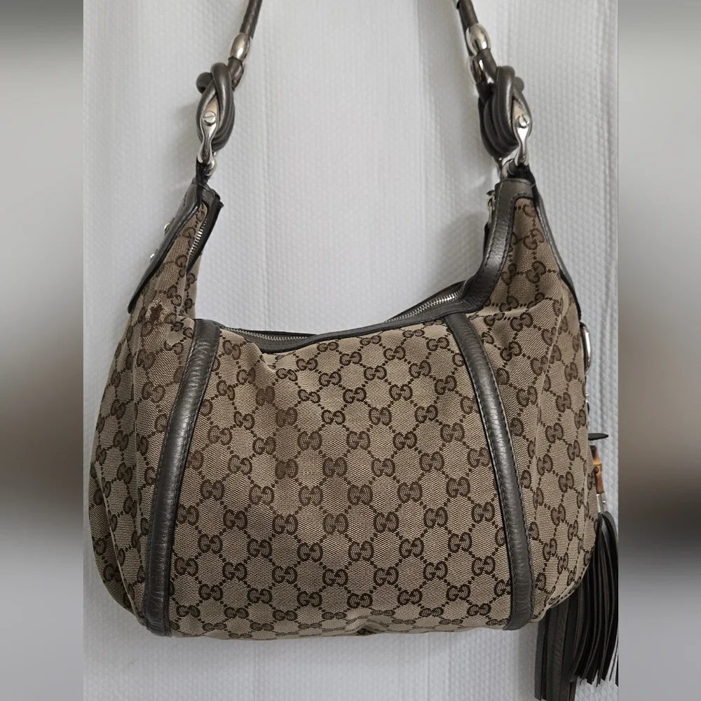 GUC Authentic Gucci GG Beige/ Gray Canvas Techno Horsebit Hobo Handbag - Picture 6 of 16